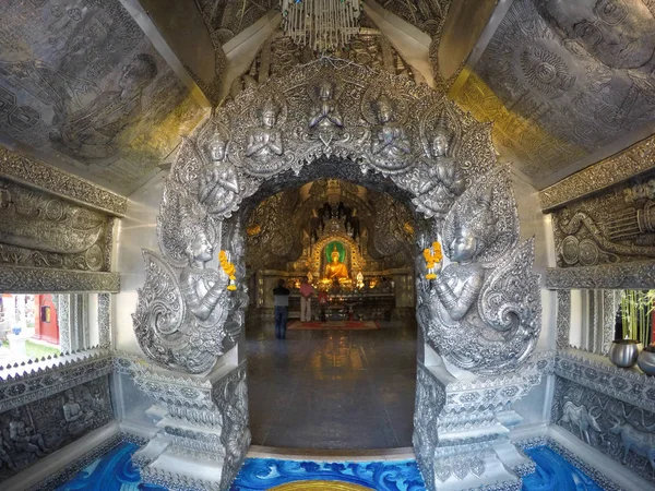 Capilla Plata Hecha Enteramente Metal Plateado Templo Sri Suphan Chiang — Foto de Stock