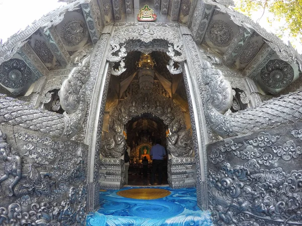 Capilla Plata Hecha Enteramente Metal Plateado Templo Sri Suphan Chiang — Foto de Stock