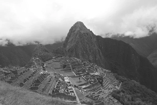 Machu Picchu ruins in Peru. UNESCO World Heritage Site from 1983 — Stock Photo, Image