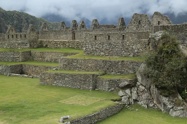 Ruinas de Machu Picchu en Perú. Patrimonio Mundial de la UNESCO desde 1983 — Foto de Stock