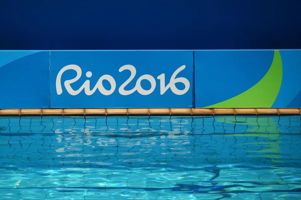 Zwembad in de Maria Lenk Aquatics Centre tijdens Rio 2016 Olympische spelen — Stockfoto