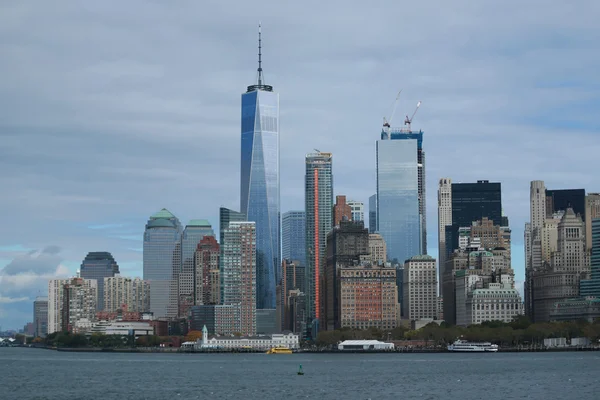 Aşağı Manhattan ufuk çizgisi manzarası. — Stok fotoğraf