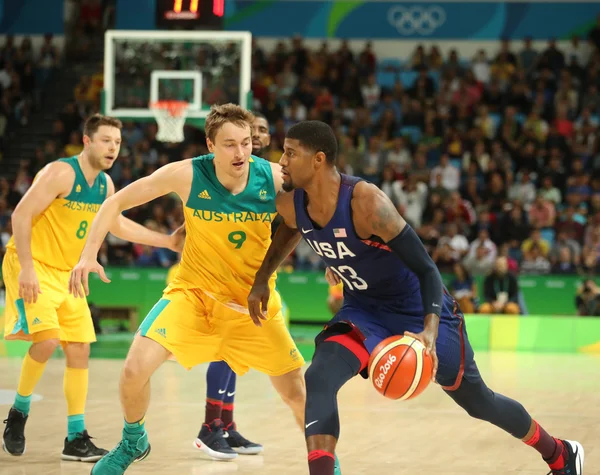 Paul George eylem grubu A basketbol match Team Usa ve Avustralya Rio 2016 Olimpiyat oyunları arasında sırasında takım Amerika Birleşik Devletleri — Stok fotoğraf