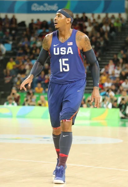 Le champion olympique Carmelo Anthony de l'équipe des États-Unis en action au match de basket-ball du groupe A entre l'équipe des États-Unis et l'Australie des Jeux Olympiques de Rio 2016 — Photo