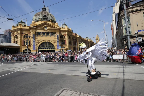 在墨尔本澳大利亚国庆阅兵游行的参与者 — 图库照片