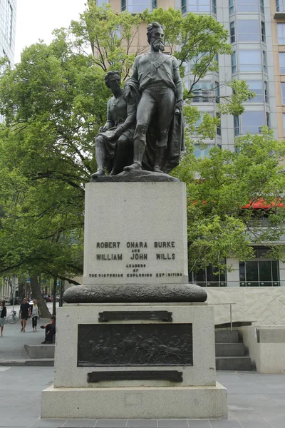 The Burke and Wills monument in Melbourne — Stock Photo, Image