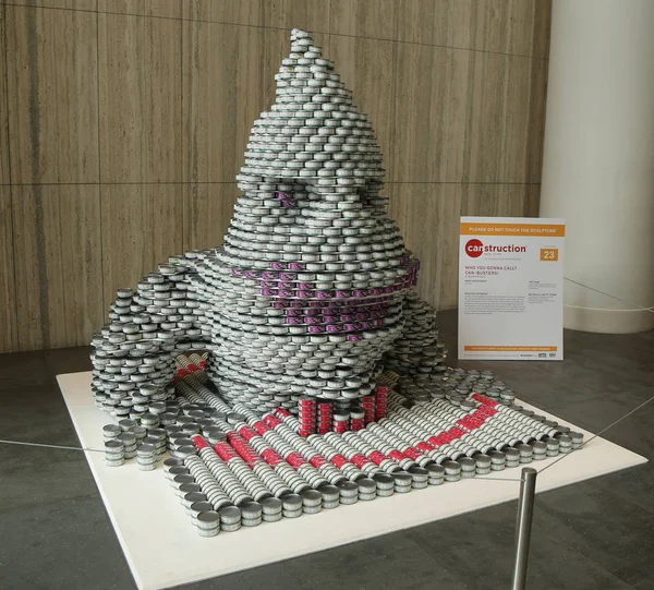 Escultura de alimentos apresentada no 24th Annual Canstruction Competition em Nova York — Fotografia de Stock