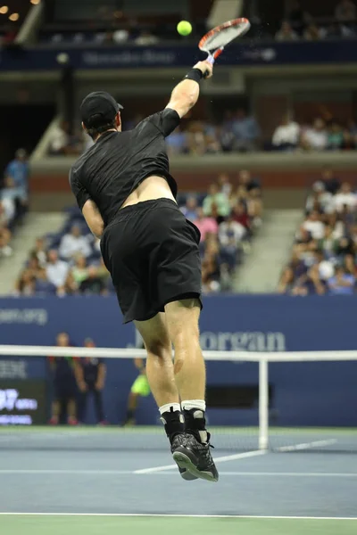 Grand Slam mistrz Andy Murray Wielkiej Brytanii w akcji podczas Open 2016 cztery rundy mecz o Billie Jean King National Tennis Center — Zdjęcie stockowe