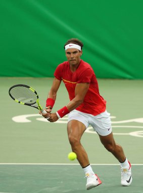 İlk tur maçı Rio 2016 Olimpiyat Oyunları Olimpiyat Şampiyonu İspanya Rafael Nadal eylem sırasında erkekler tekler