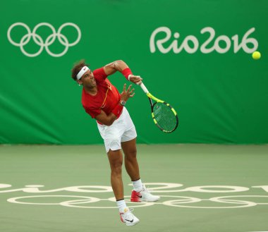 İlk tur maçı Rio 2016 Olimpiyat Oyunları Olimpiyat Şampiyonu İspanya Rafael Nadal eylem sırasında erkekler tekler