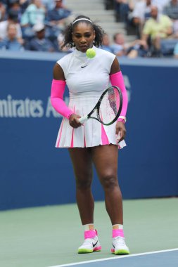 Bize açık 2016 dört maç yuvarlak onu sırasında eylem Grand Slam şampiyonu Serena Williams Amerika Birleşik Devletleri