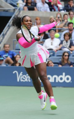Bize açık 2016 dört maç yuvarlak onu sırasında eylem Grand Slam şampiyonu Serena Williams Amerika Birleşik Devletleri