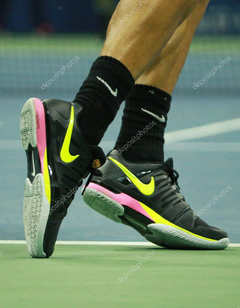 nike shoes for tennis players