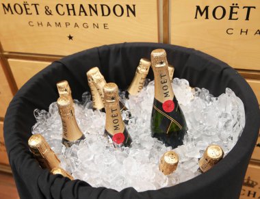 Ulusal Tenis Merkezi bize açık 2016 sırasında sunulan Moet ve Chandon şampanya