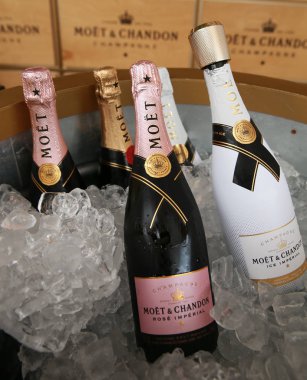 Ulusal Tenis Merkezi bize açık 2016 sırasında sunulan Moet ve Chandon şampanya