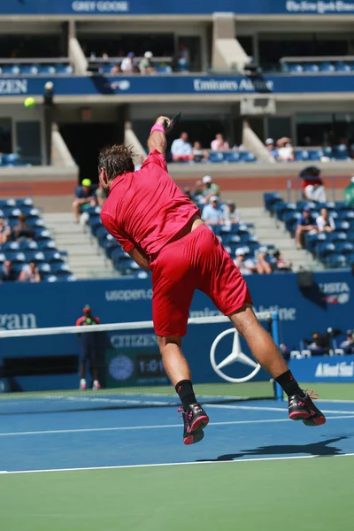 Grand Slam bize açık 2016, ilk tur maçı sırasında eylem Stanislas Wawrinka İsviçre şampiyonu — Stok fotoğraf