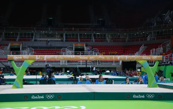Balansebjelke på Rio Olympic Arena under Sommer-OL 2016 – stockfoto