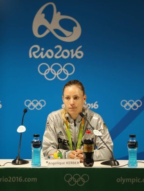 Sırasında basın toplantısından sonra Tenis Bayanlar Tekler final Rio 2016 Olimpiyat Oyunları gümüş madalya Angelique Kerber Almanya'nın