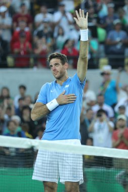Erkekler tekler yarı final maç, Rio 2016 Olimpiyat oyunlarında olimpik Tenis Merkezi sonra Juan Martin Del Potro Arjantin zafer kutluyor