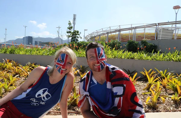英国のファンは男子シングルス決勝オリンピック テニス センターでリオ 2016年のオリンピック大会の前に、のオリンピック チャンピオン イギリスのアンディ ・ マレーをサポートします。 — ストック写真