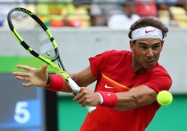 Olympisch kampioen Rafael Nadal van Spanje in actie tijdens mannen enkelspel ronde vier van de Olympische spelen Rio 2016 — Stockfoto