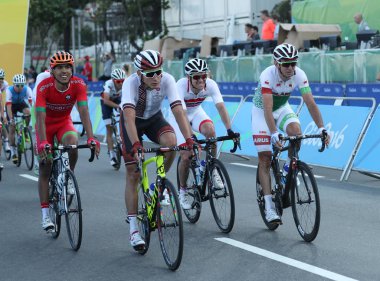  Bisikletçiler yolculuğu sırasında Rio 2016 Olimpiyat Bisiklete binme Road rekabet Rio 2016 Olimpiyat Oyunları