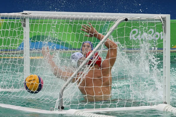 Su topu takımı (Mavili) Macaristan Skorlar Rio Olimpiyatları erkekler ön yuvarlak A grubu sırasında takım Yunanistan karşı maç 