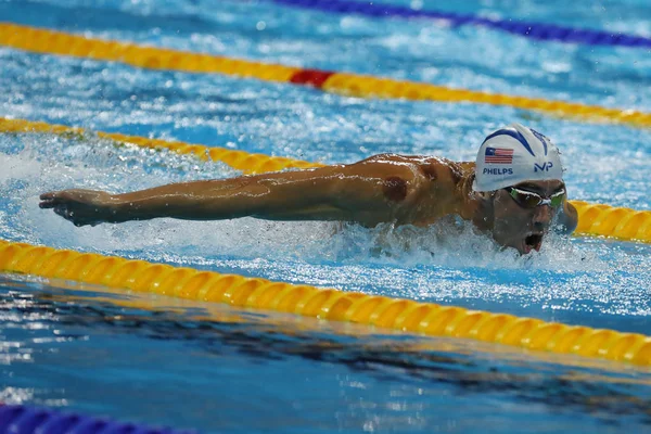 奥运冠军迈克尔 · 菲尔普斯的美国游泳男子 200 米蝶泳里约 2016 年奥运会热 3 — 图库照片