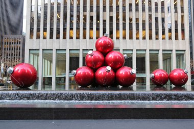 Rockefeller Center Noel süsleri Midtown Manhattan'ın yakınındaki