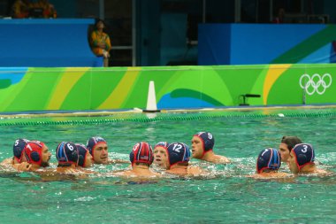  Su topu takımı ABD Rio 2016 Olimpiyatları erkekler ön yuvarlak önce maç karşı takım Fransa Maria Lenk Aquatic Merkezi 