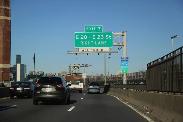 Franklin D. Roosevelt East River Drive em Manhattan — Fotografia de Stock