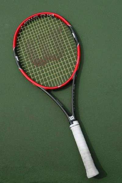 Raqueta Wilson en pista de tenis durante el US Open 2016 en el Billie Jean King National Tennis Center — Foto de Stock