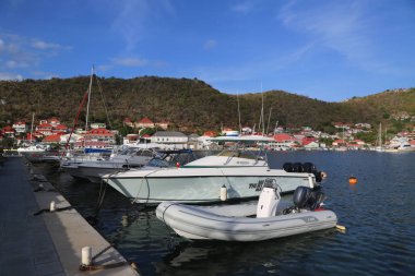Gustavia Harbor'da St Barts, Fransız Batı Hindistan