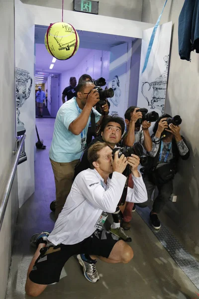 Professional photographers at Hisense Arena during Australian Open 2016 in Melbourne Park — Stock Photo, Image