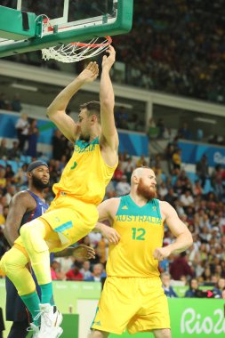 Eylem sırasında grup bir basketbol maçı Rio 2016 Olimpiyat Oyunları, team Usa karşı takım Avustralya'da
