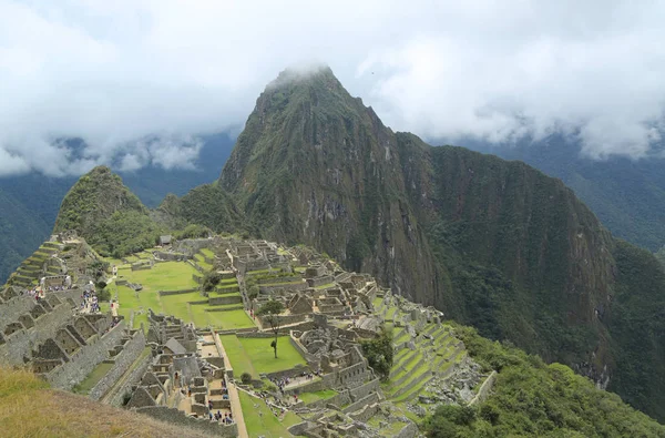 Machu Picchu ruins in Peru — Stock Photo, Image