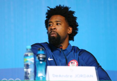 Olimpiyat Şampiyonu Jordan Deandre Rio 2016 Olimpiyat Oyunları Basın Merkezi erkekler basketbol takımı ABD basın toplantısı sırasında