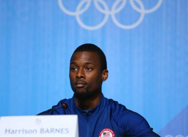 Olimpiyat Şampiyonu Harrison Barnes Rio 2016 Olimpiyat Oyunları Basın Merkezi erkekler basketbol takımı ABD basın toplantısı sırasında