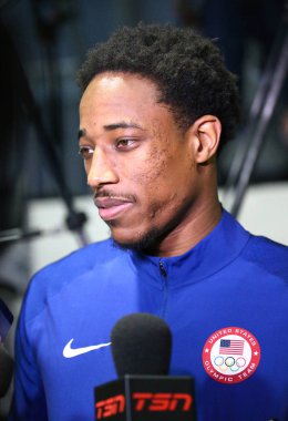 Olimpiyat Şampiyonu erkekler basketbol takımı ABD basın toplantısı Rio 2016 Olimpiyat Oyunları basın merkezi sırasında Demar Derozan