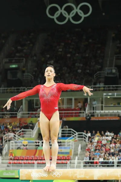 アメリカ合衆国のアリー Raisman 競う女性の万能体操リオ 2016 年のオリンピックでの平均台のオリンピック チャンピオン — ストック写真
