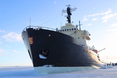  Arctic Buzkıran Sampo donmuş Baltık Denizi benzersiz cruise sırasında.