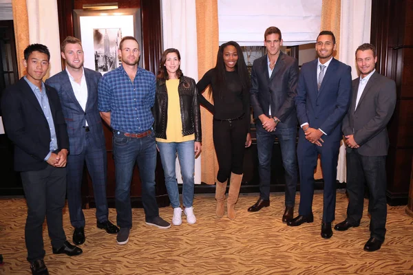 Tennis superstars during press conference before BNP Paribas Showdown 10th Anniversary tennis event at Essex House Hotel in New York — Stock Photo, Image