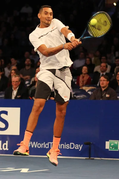 职业网球选手的澳大利亚 Nick Kyrgios 行动中 Bnp Paribas 摊牌十周年网球赛事 — 图库照片