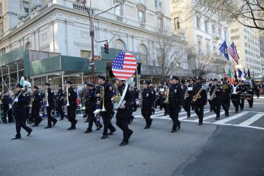 New York City polis, Aziz Patrick günü yürüyüşü New York'ta marching Band. 