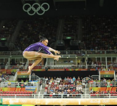 Rebeca Andrade denge aleti, kadınların tüm-çevrede jimnastik Rio 2016 Olimpiyatları rekabet Brezilyalı artistik jimnastikçi  