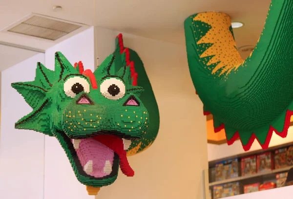 Lego sculpture in Lego store in Manhattan — Stock Photo, Image