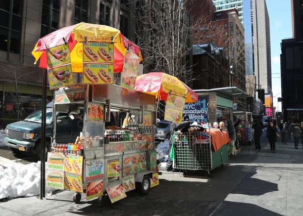 Streetfood-Verkaufswagen in Manhattan — Stockfoto