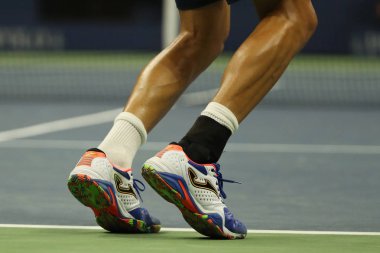 Profesyonel tenis oyuncusu Marcel Granollers, İspanya özel Joma tenis ayakkabıları bize açık 2016 sırasında giyer. 