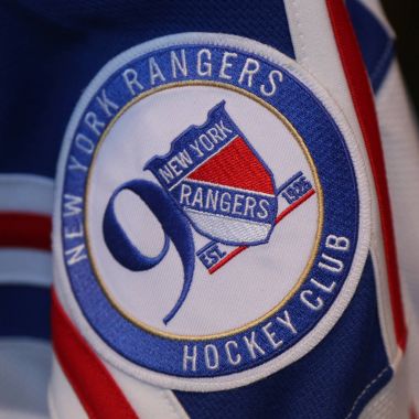 2017 resmi New York Rangers 90'ıncı yıldönümü Jersey yama 