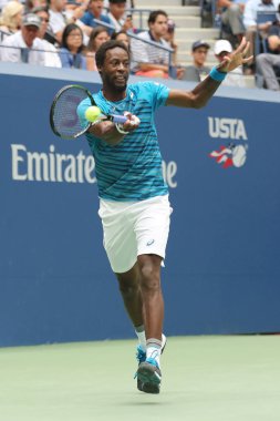 Profesyonel tenis oyuncusu Gael Monfis Fransa bize açık 2016 çeyrek final maçında sırasında eylem